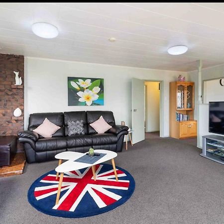 Mountain Top Kiwi Star Holiday Home Rotorua Exterior foto