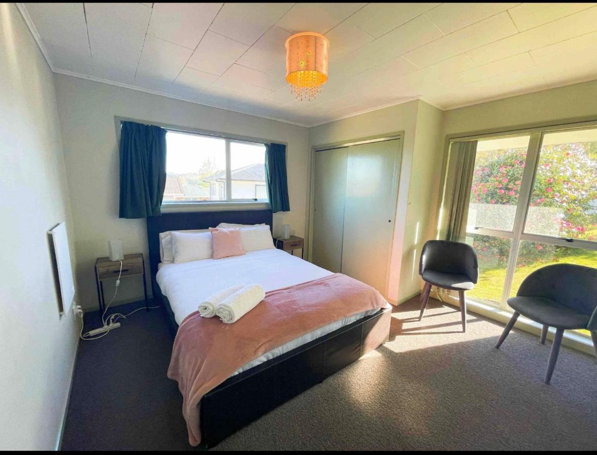 Mountain Top Kiwi Star Holiday Home Rotorua Exterior foto